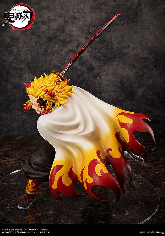 Demon Slayer: Kimetsu no Yaiba Estatua 1/4 Kyojuro Rengoku 42 cm