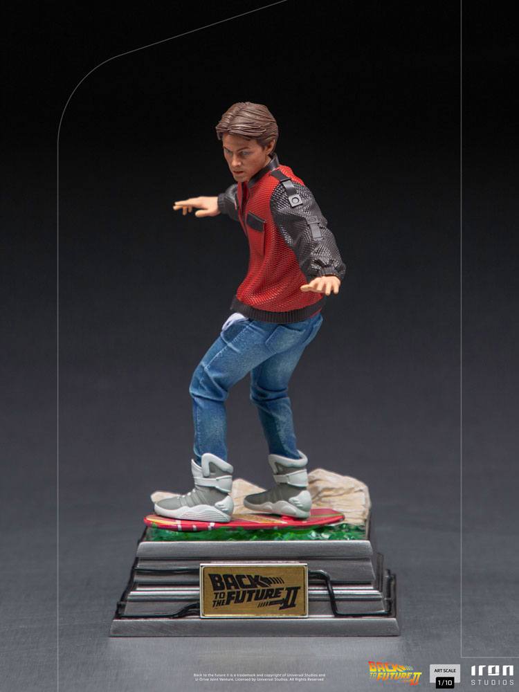 Regreso al Futuro II Estatua 1/10 Art Scale Marty McFly on Hoverboard 22 cm