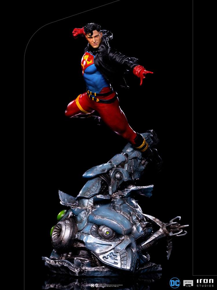 DC Comics Estatua 1/10 Deluxe Art Scale Superboy 28 cm