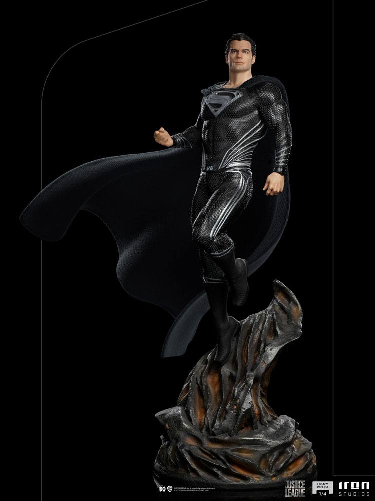 Zack Snyder’s Justice League Estatua Art Scale 1/4 Superman Black Suit 69 cm