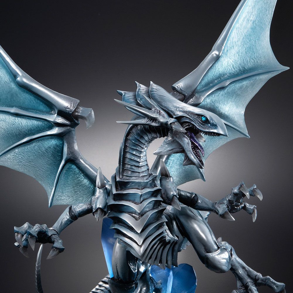 Yu-Gi-Oh! Duel Monsters Estatua PVC Art Works Monsters Blue Eyes White Dragon Holographic Edition 28 cm